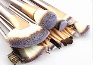 Spot Detonating White Make-up, White Make-up Brush Beauty And Makeup Tools