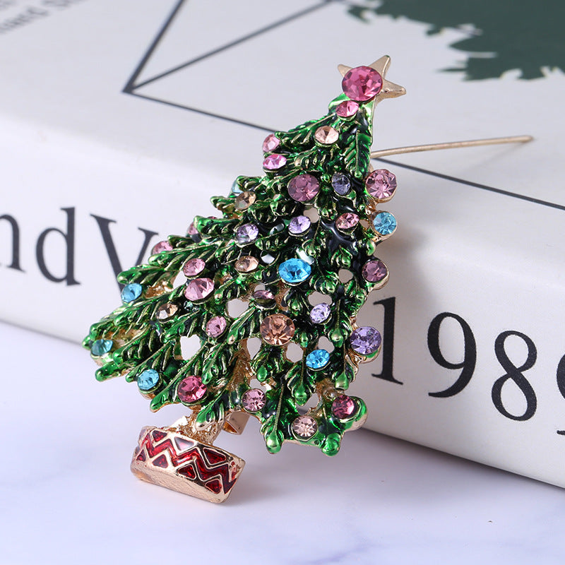 Christmas tree brooch