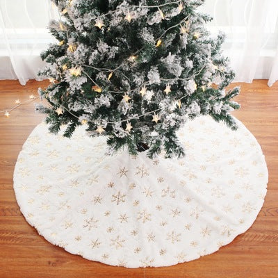 EnsembleElegance Christmas Tree Skirt Set